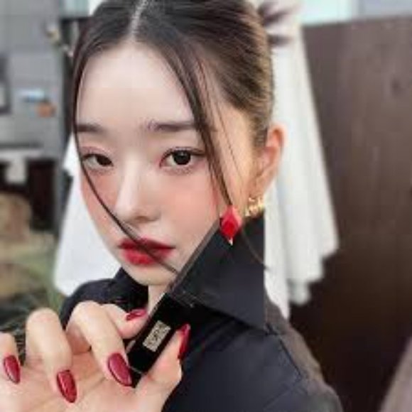 Yves Saint Laurent The Slim Velvet Radical Matte Lipstick Color: 307 Fiery Spice - Picture 1 of 6